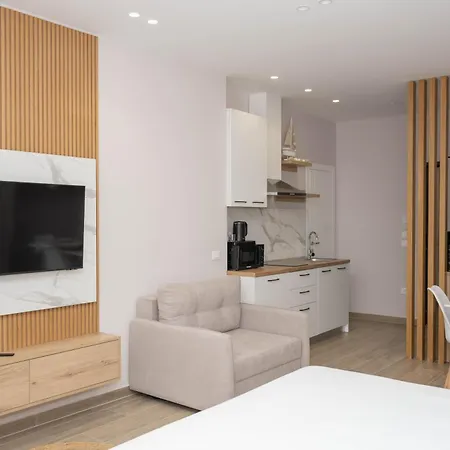 Dor Apartment *