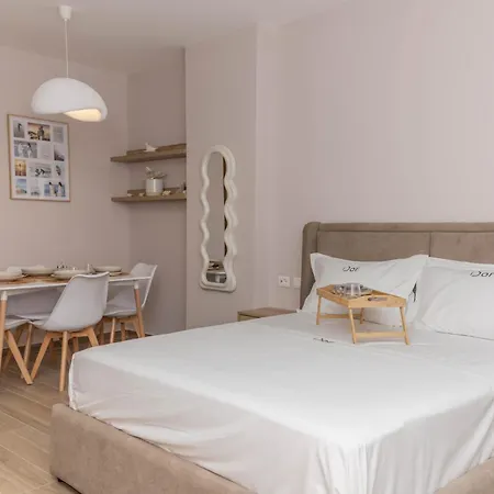 Dor Apartment *