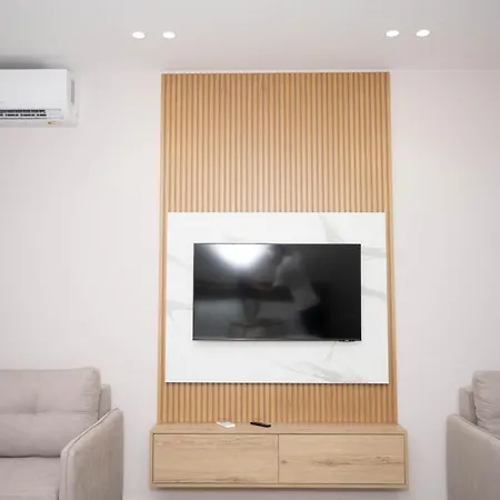 Dor Apartment